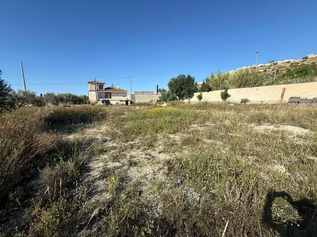 PARCELA URBANA DE 2.107 M2 EN VILLAFRANQUEZA – ALICANTE — 8