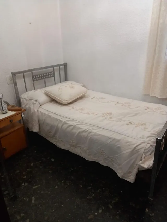 ¡Se alquila amplio y acogedor piso en pleno centro de Valencia! — 4