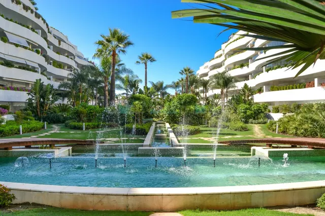 Apartamento 6 habitaciones 380m² en alquiler - Marbella - foto 2