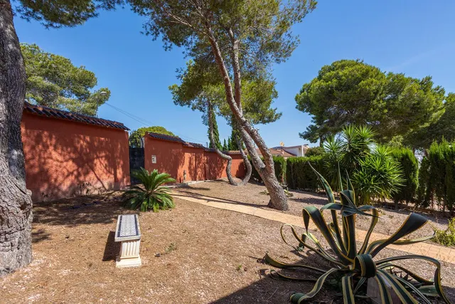 Villa independiente con piscina privada, vitas a la laguna Rosa y Salinas de Torrevieja — 33