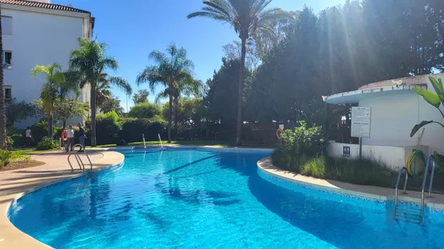 AQUILER LARGA TEMPORADA !!! Impresionante apartamento de 130 m2 en Nueva Andalucía – Zona El Rodeo — 47
