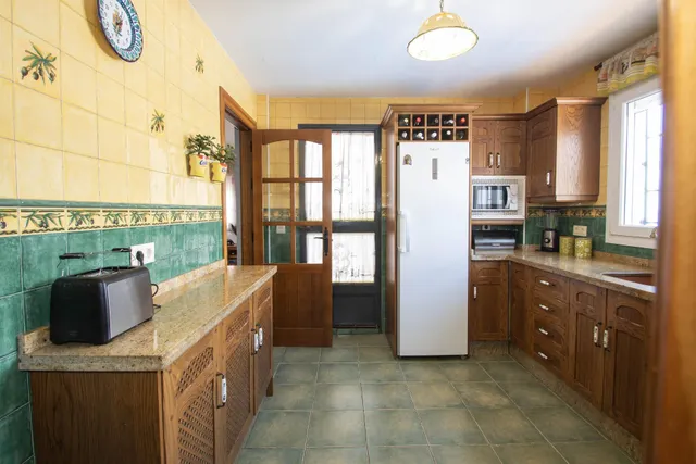 CHALET INDEPENDIENTE CON PISCINA — 38