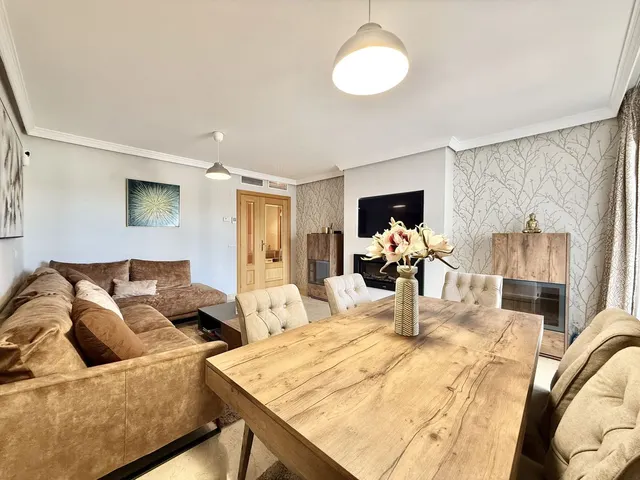Planta baja 2 habitaciones 90m² en alquiler - Costa Del Sol — 7