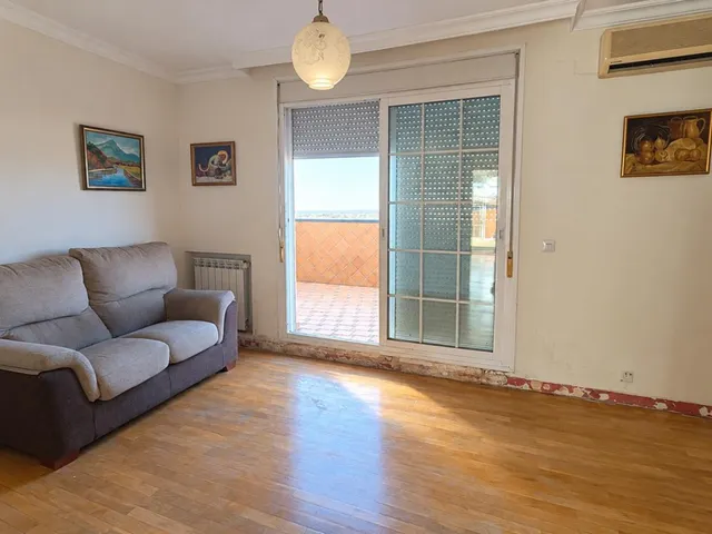 VENTA DE ESPECTACULAR ÁTICO EN PLENO CENTRO DE ESTEPONA — 10