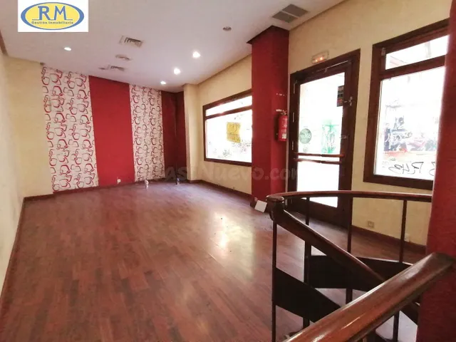 Vende local comercial en pleno centro de Cáceres con 2 plant
