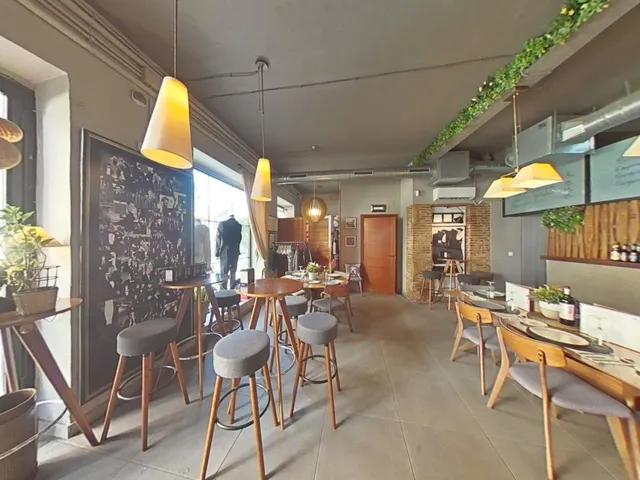 Traspaso con la ubicación definitiva para tu negocio en Córdoba — 10