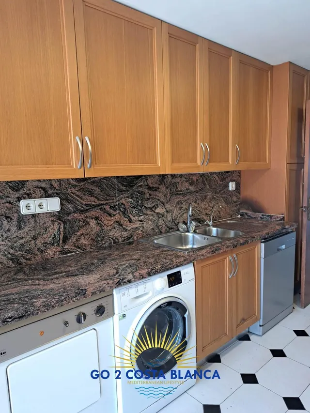 Apartamento 4 habitaciones en venta - Avenida Europa — 10