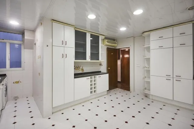 Piso alto y luminoso en galvany — 32