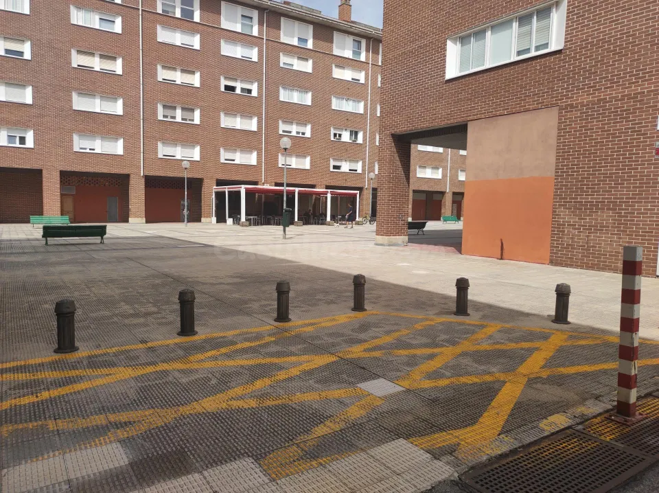 VENTA PLAZA GARAJE ROCHAPEA