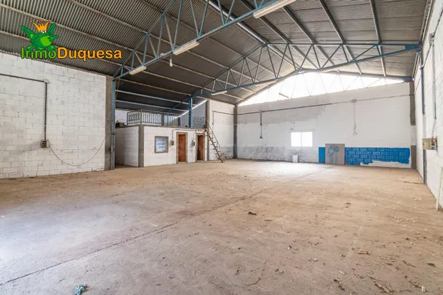 Nave industrial con 240 m2 en JUN. - foto 4