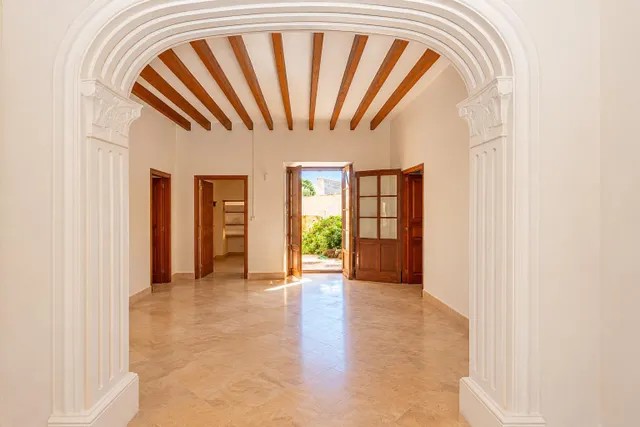 CASA SEÑORIAL DE 300 M2 PARA REFORMA INTEGRAL EN EL CENTRO D - foto 2