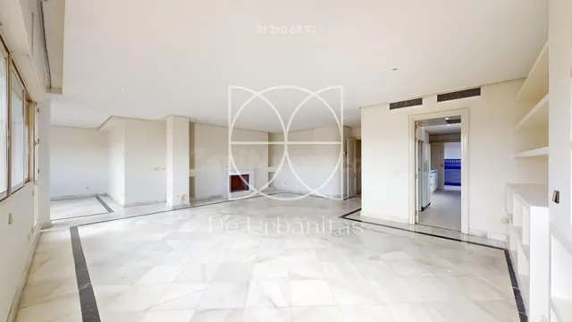 Piso 3 habitaciones 242m² en alquiler - Lista