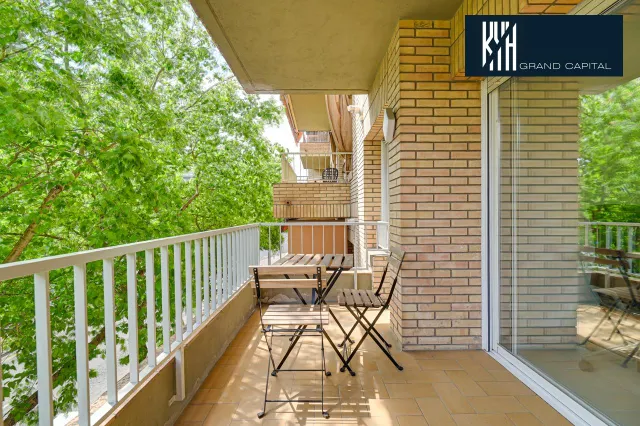 PISO LLUIS PERICOT — 12