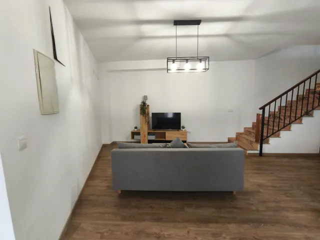 PISO DÚPLEX PARA ENTRAR A VIVIR EN VILLAFRANCA! — 6