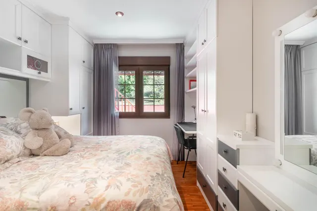 Casas, nave y fincas en venta en Caborana (aller) — 22