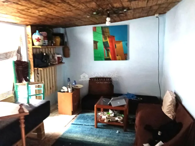 SE VENDE CASA EN BUEN ESTADO EN ASPE — 6