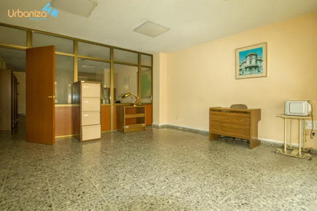 OFICINA CASCO ANTIGUO BADAJOZ — 2