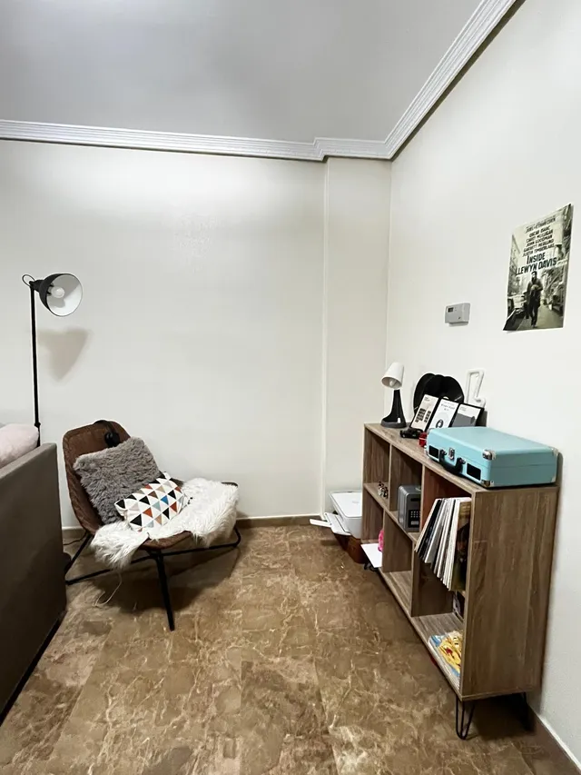 AMPLIO APARTAMENTO ZONA INDUSTRIA CON GARAJE Y TRASTERO. — 15