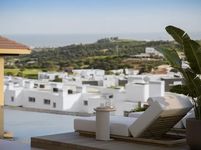 Chalet 5 habitaciones 410m² en venta - Costa Del Sol - foto 3
