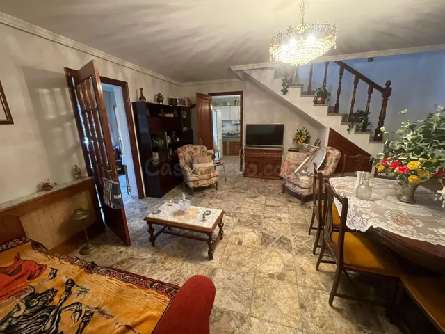 SE VENDE CASA EN BARROSO, MUNICIPIO DE AVION. - foto 5