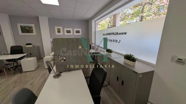 Local con zona de Coworking y reformado en Nuevo Cáceres - foto 4