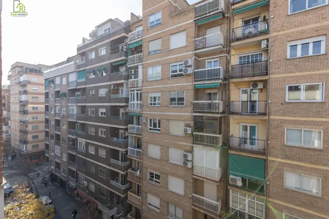 Piso en pleno centro de Granada — 34