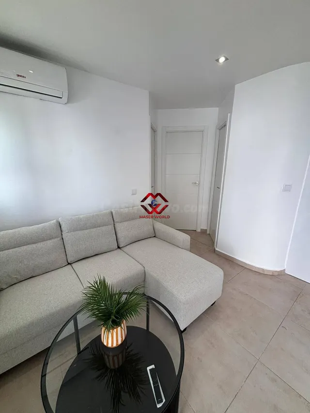Apartamento reformado con terraza a 300 m del mar en Cabo Roig, Costa Blanca — 5