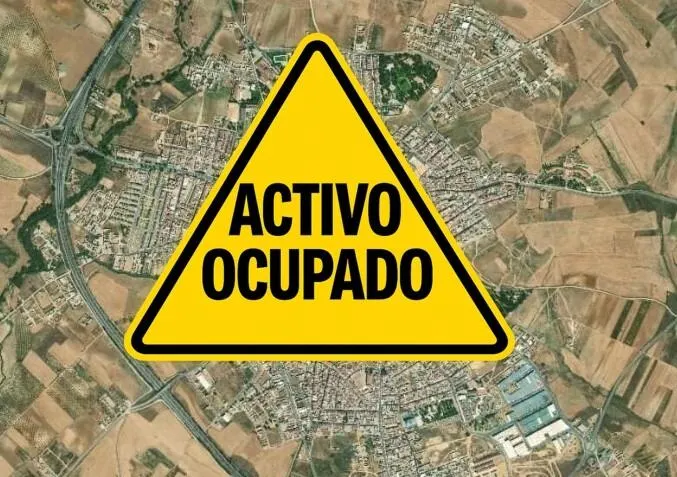 CASA EN ALMONTE