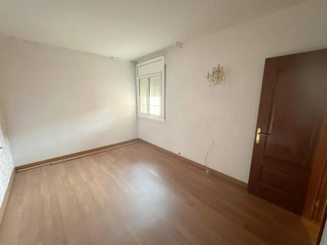 Amplio Piso en Venta 4h en Sant Boi de Llobregat - Zona Vinyets — 15