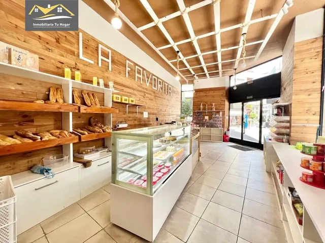 SE ALQUILA AMPLIO LOCAL COMERCIAL, TODO EXTERIOR EN EL CENTR - foto 3