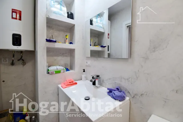 ESPACIOSA CASA SEMIRREFORMADA CON TERRAZA — 41