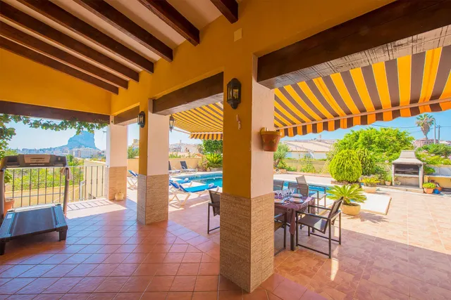 ▷Villa De Una Sola Planta con Piscina y vistas al Peñon en Calpe, Costa Blanca. — 3