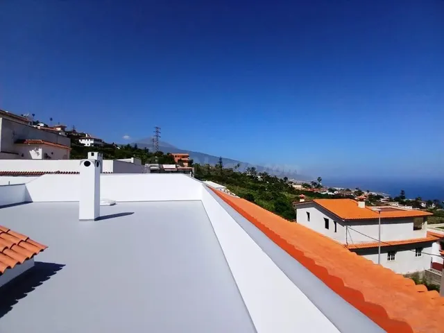 Pareado con terreno en venta en Santa Ursula