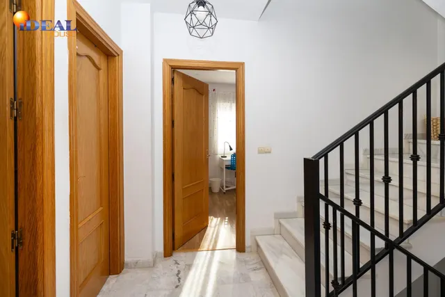 MARAVILLOSA CASA  A POCOS MINUTOS DEL CENTRO DE LA ZUBIA — 23