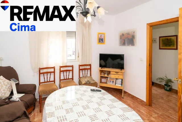 CASA CON PATIO, ALMACÉN Y PLANTA BAJA COMPLETA EN ZÚJAR — 7