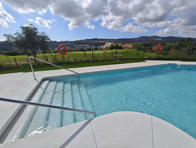 Exclusivo Ático Dúplex en Primera Línea de Golf | 215,51 m2 de Lujo, Vistas Abiertas y Solárium Privado — 8