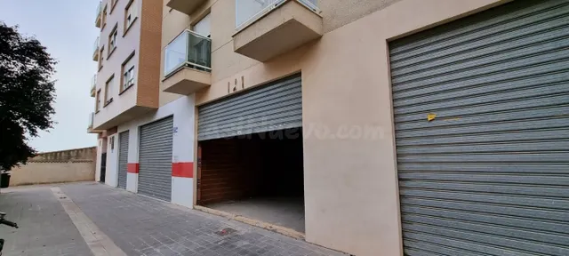 Ref. 03928 - Local comercial diáfano en Llíria