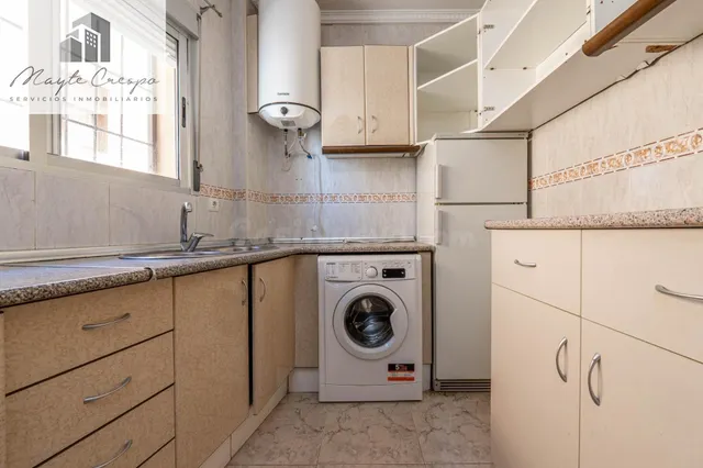 Amplia Casa en Venta en Guadix - Oportunidad de Inversión - foto 5