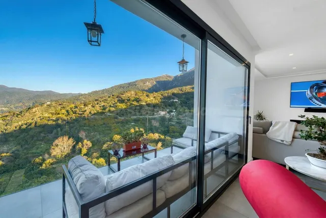 Chalet 4 habitaciones 339m² en venta - Istan pueblo - foto 5