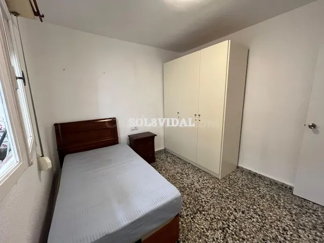 Piso en alquiler en Calle Obispo Rocamora, solo profesores o - foto 3