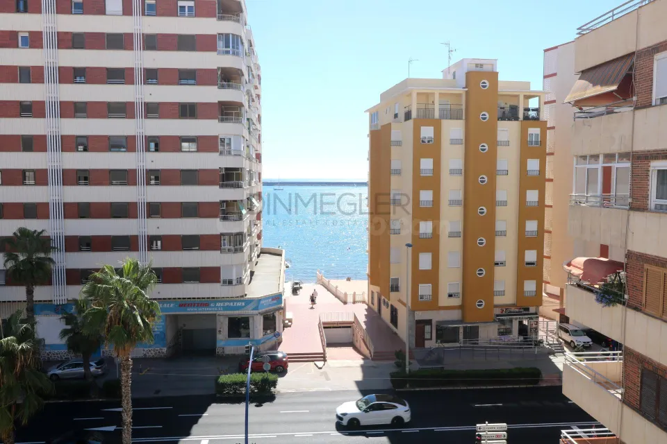 Piso de 3 dormitorios con vistas laterales al mar