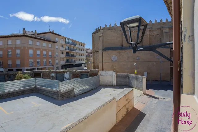 Casa 3 habitaciones 120m² en venta - Casco antiguo — 34