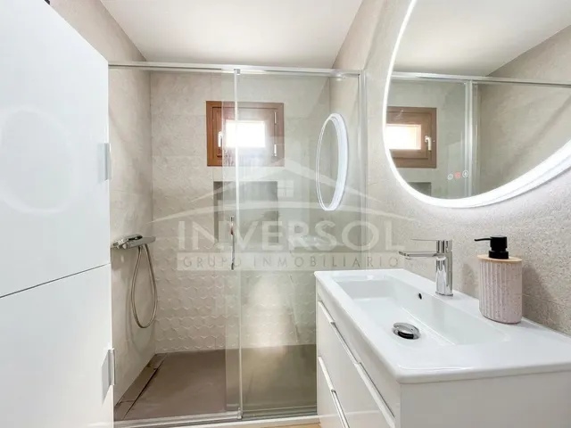 VIVIENDA ADOSADA CON PISCINA PRIVADA — 32