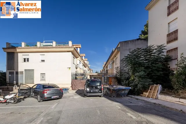 Piso con garaje, trastero y excelente ubicación en Huétor Vega — 21