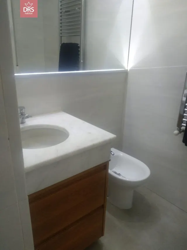 PISO EN PLENO CENTRO, CL MARTINEZ VILLENA AL LADO DEL ALTOZANO — 42