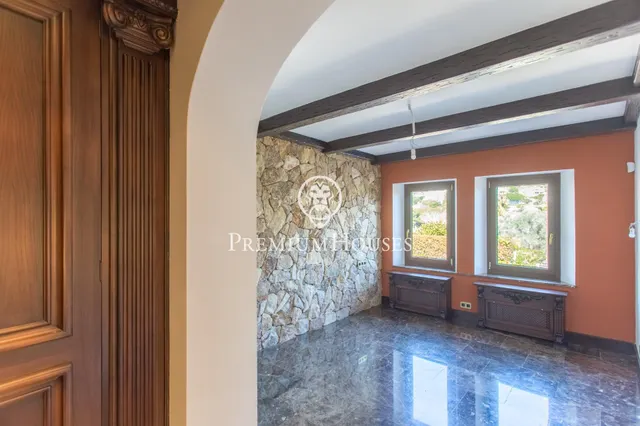 Casa en venta con bonitas vistas al mar en Cala Sant Francesc — 32