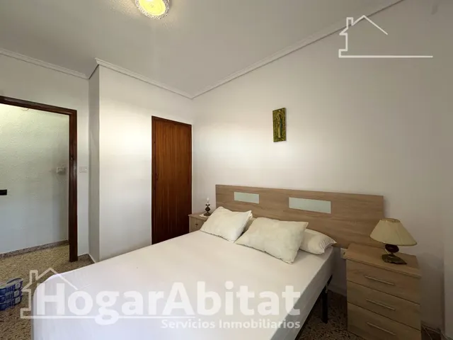 APARTAMENTO CON DOS BALCONES Y GARAJE CERCA DE LA PLAYA — 15