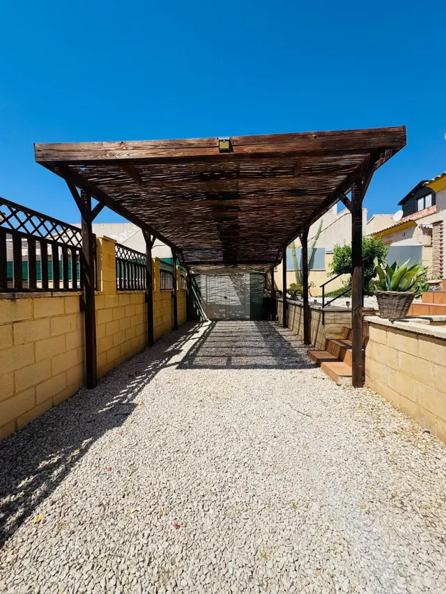 CASA ADOSADA EN LA ALBERCA, POLOP — 17