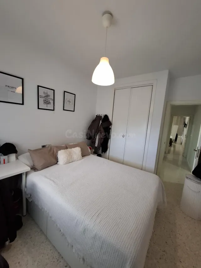 Piso de 3 dormitorios con garaje en Jerez de la Frontera — 2