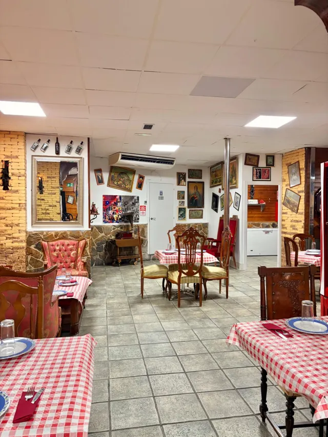 TRASPASO DE PIZZERÍA EN TORREVIEJA · LOCAL REFORMADO CON TERRAZA Y AMPLIA COCINA EQUIPADA — 6